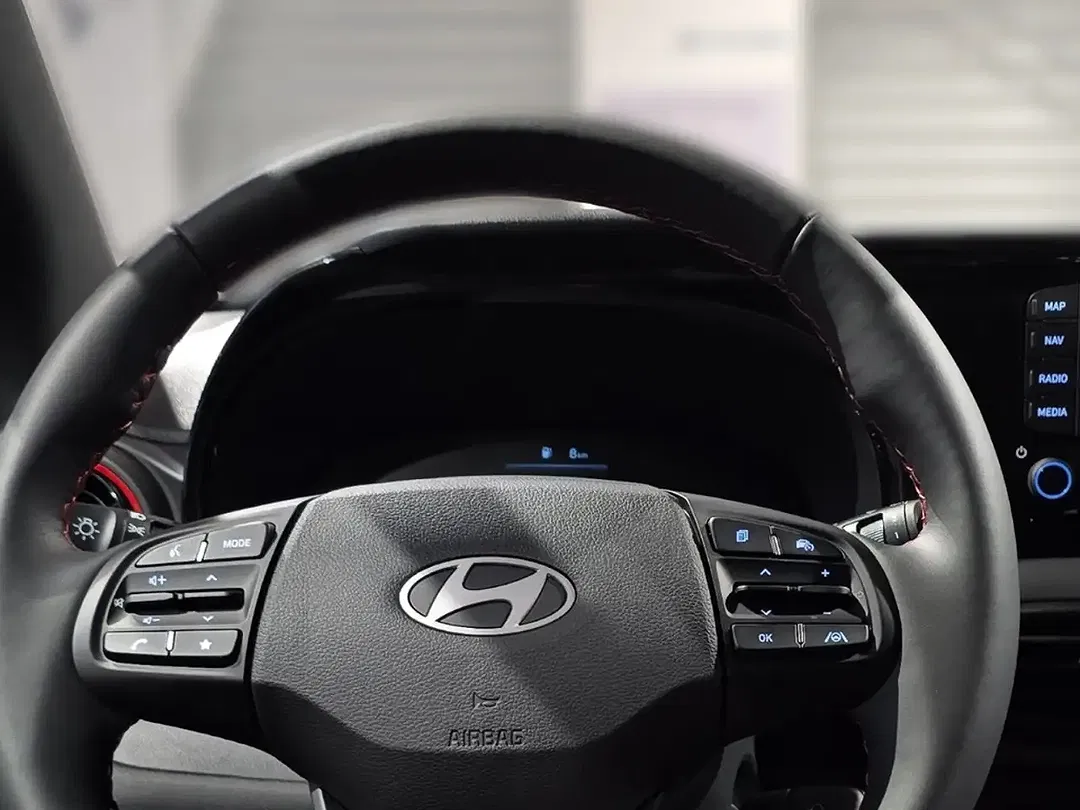 Hyundai i10 - Thumbnail 11
