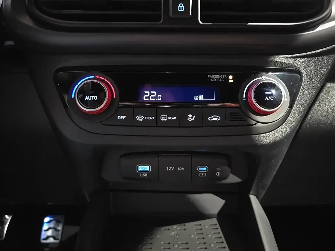 Hyundai i10 - Thumbnail 14
