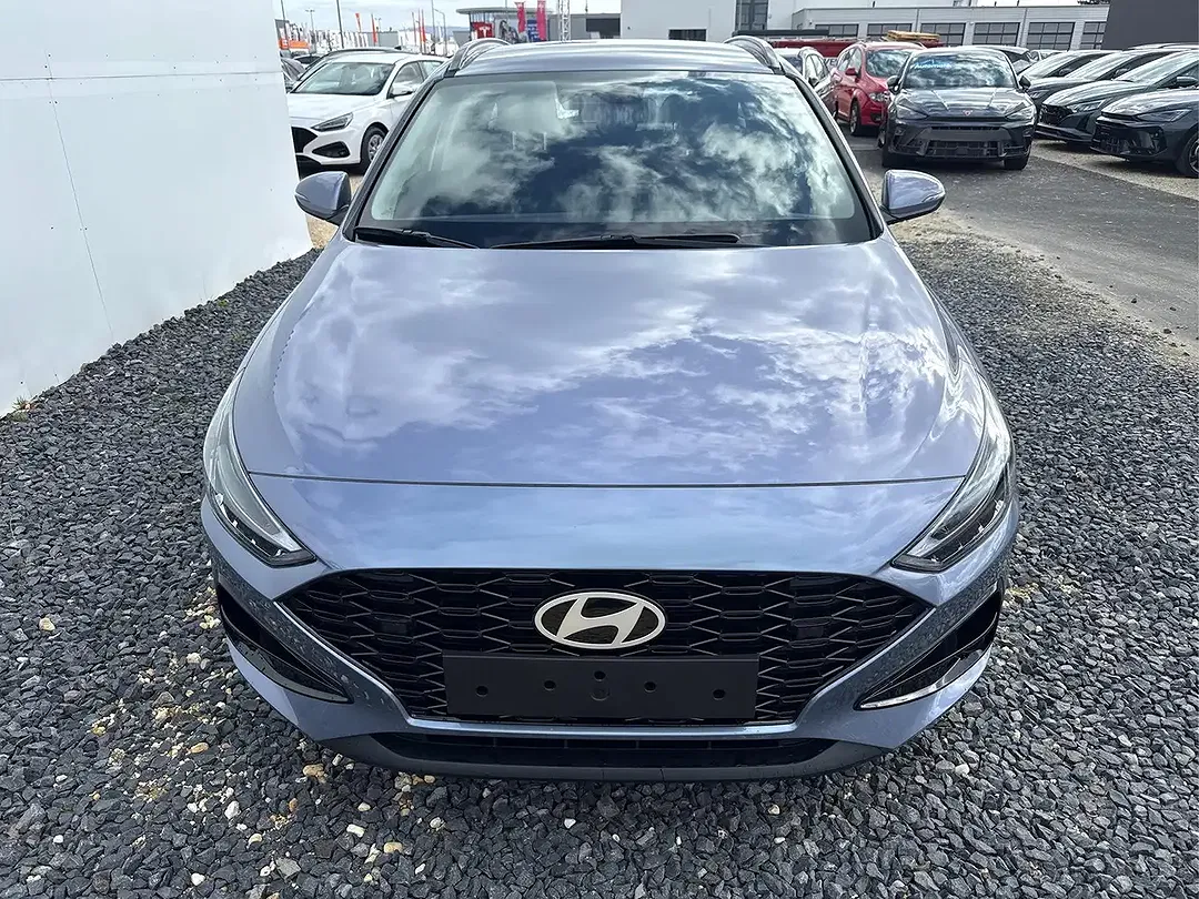 Hyundai i30 - Thumbnail 2