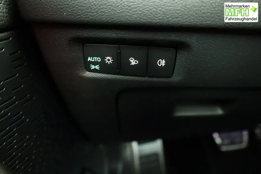 Skoda Octavia - Thumbnail 8