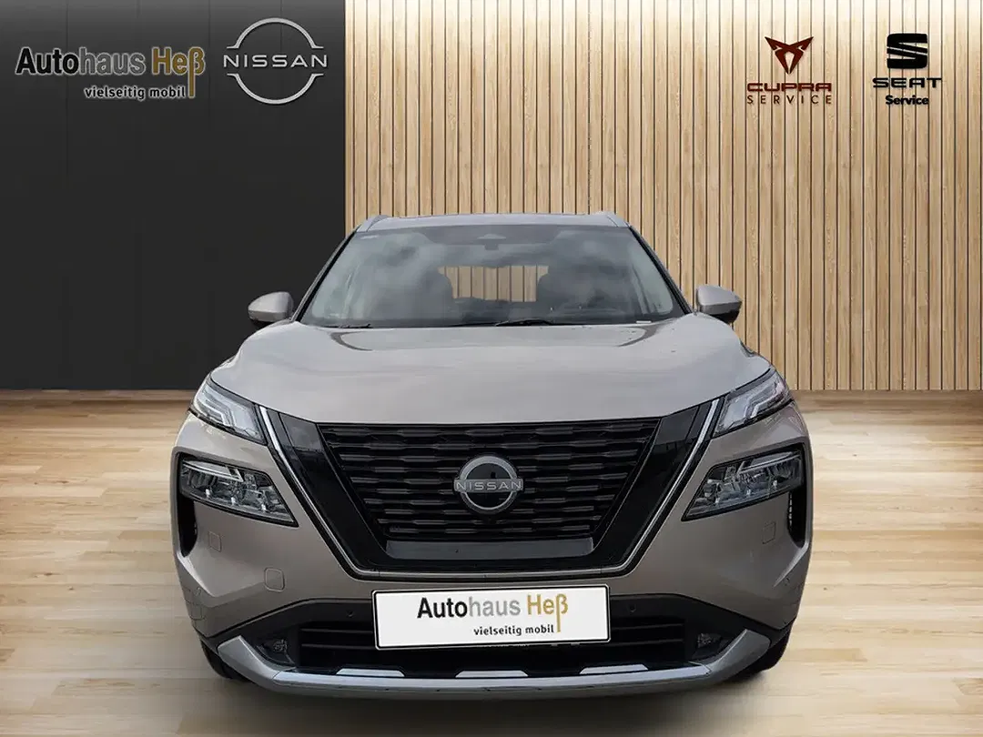 Nissan X-Trail - Thumbnail 2