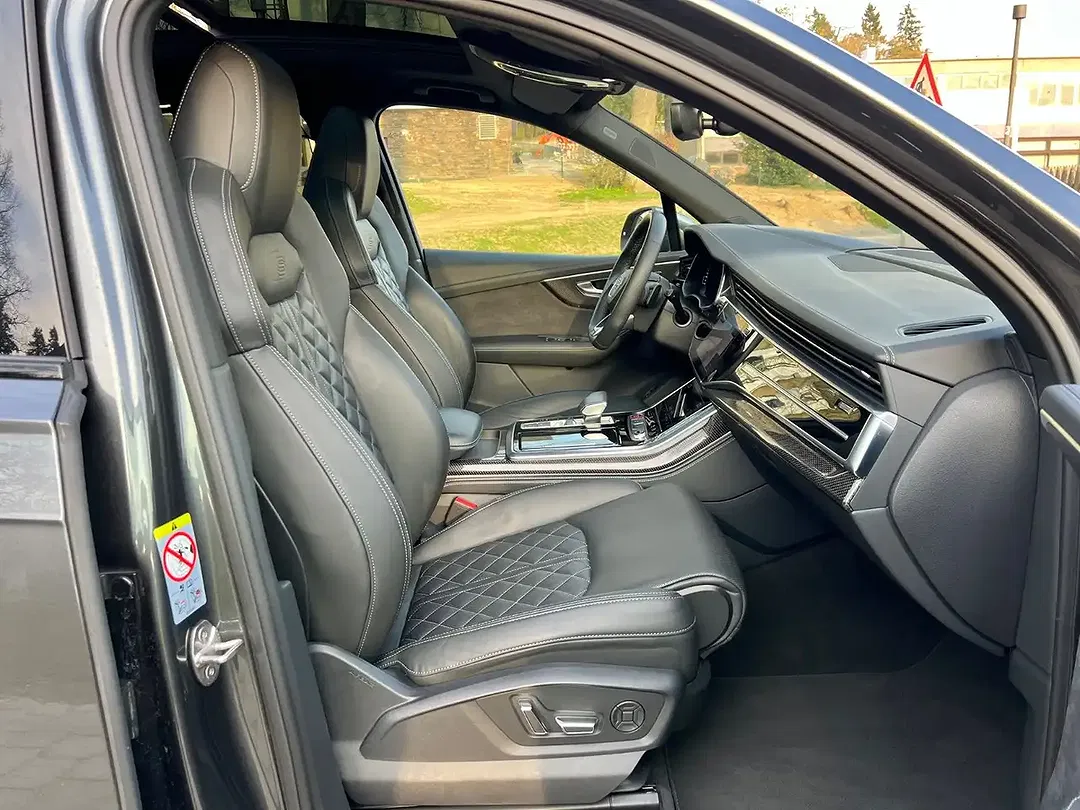 Audi SQ7 - Thumbnail 11