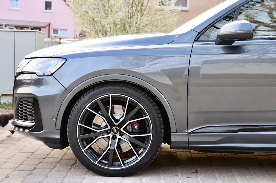 Audi SQ7 - Thumbnail 14