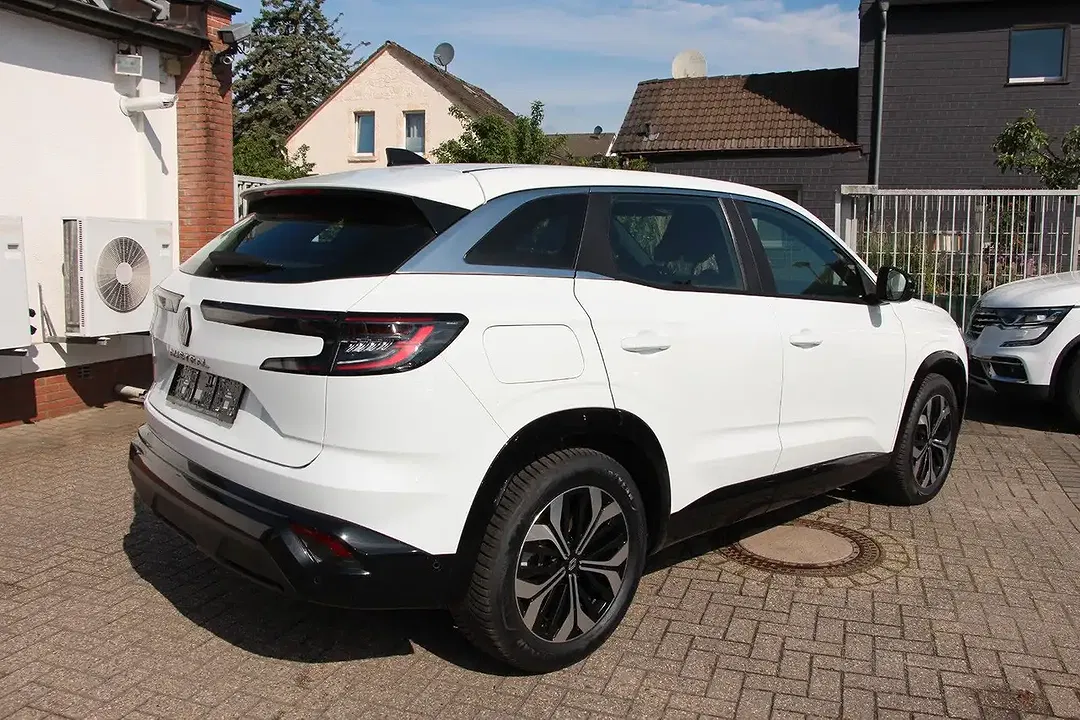 Renault Austral - Thumbnail 3