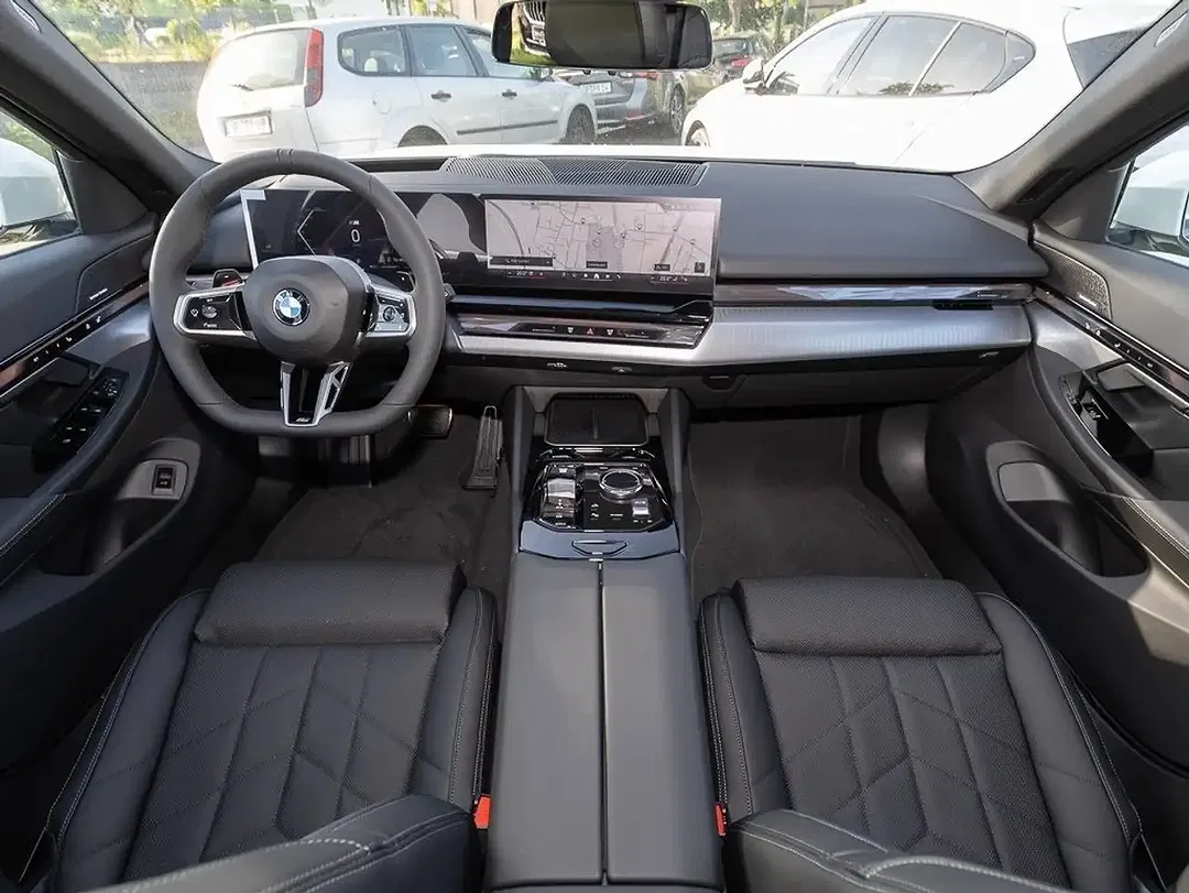 BMW 520 - Thumbnail 10