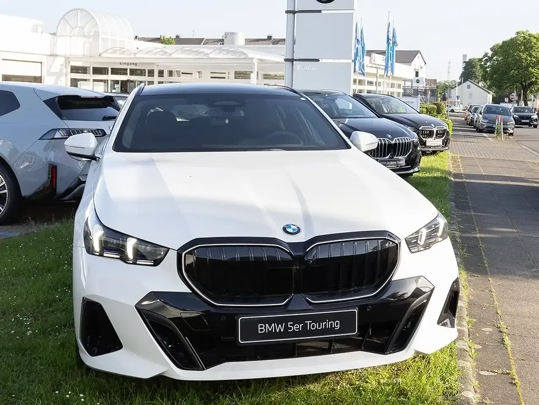 BMW 520 - Thumbnail 3