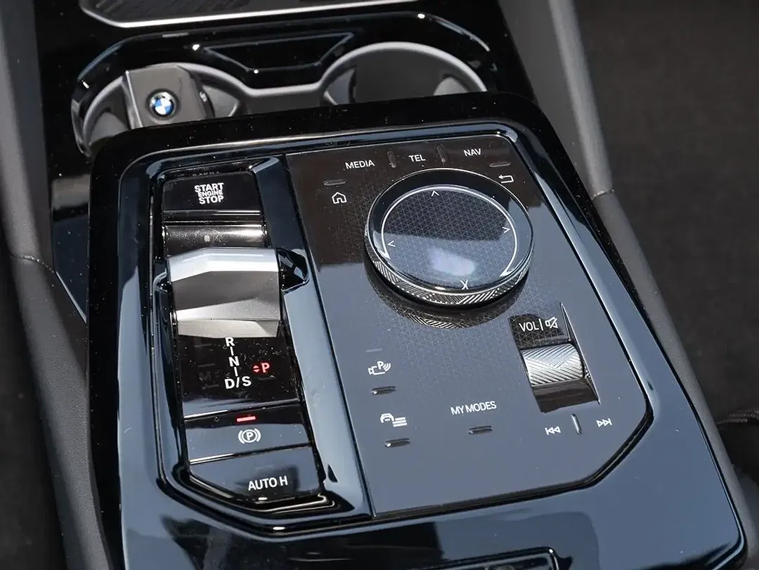 BMW 520 - Thumbnail 9