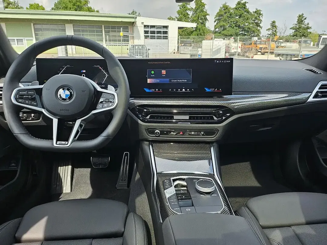 BMW 330 - Thumbnail 10