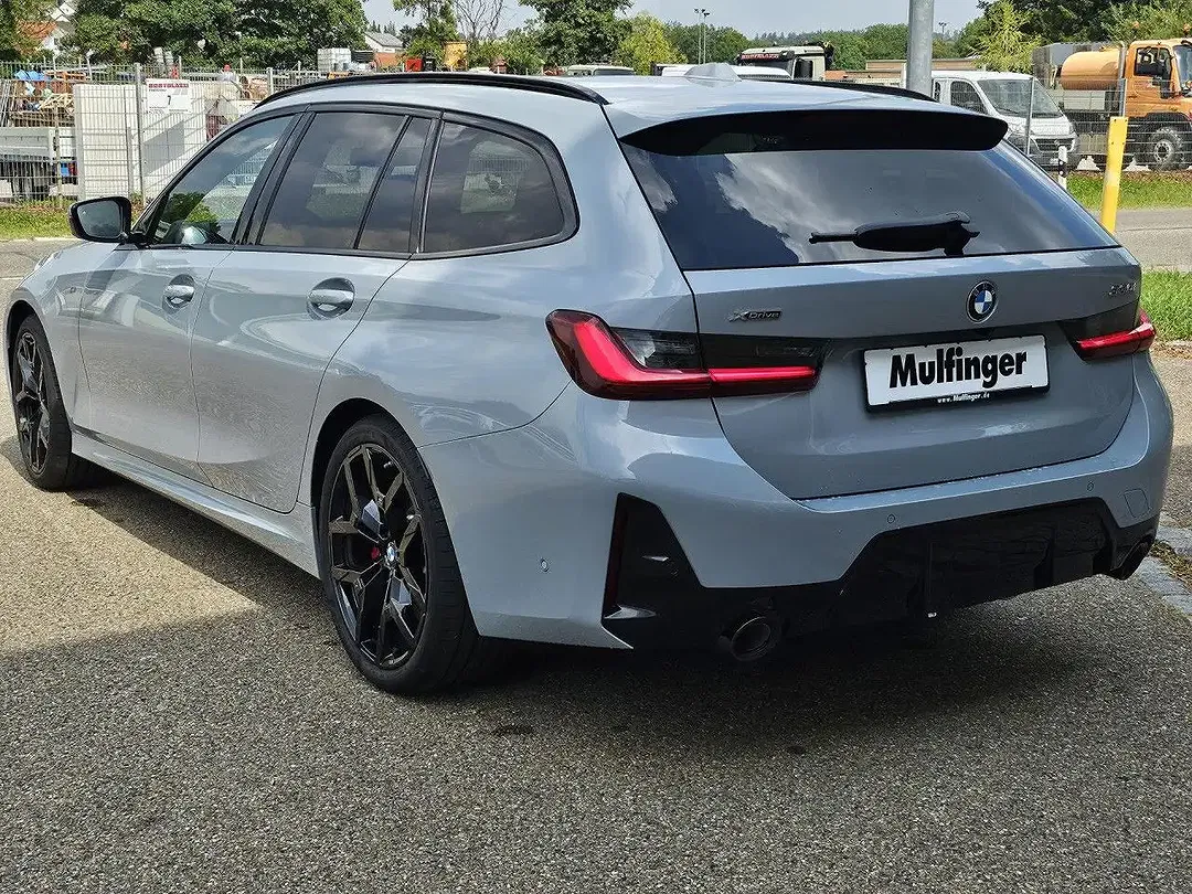 BMW 330 - Thumbnail 6