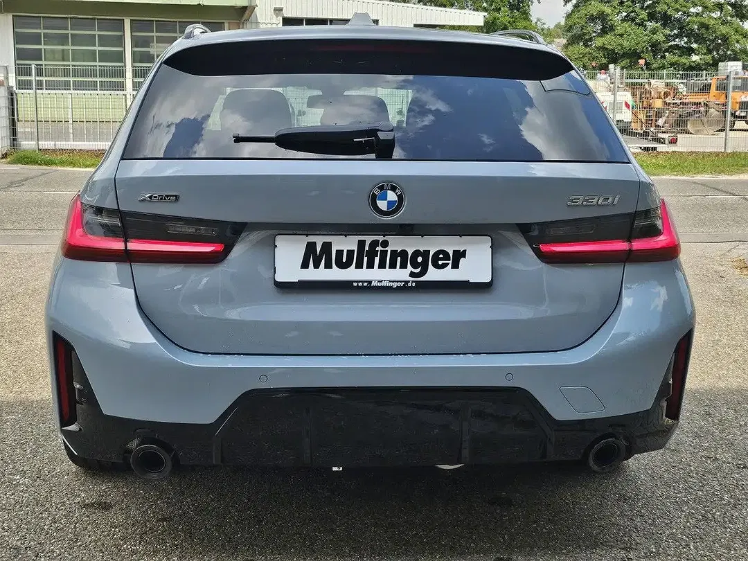 BMW 330 - Thumbnail 7