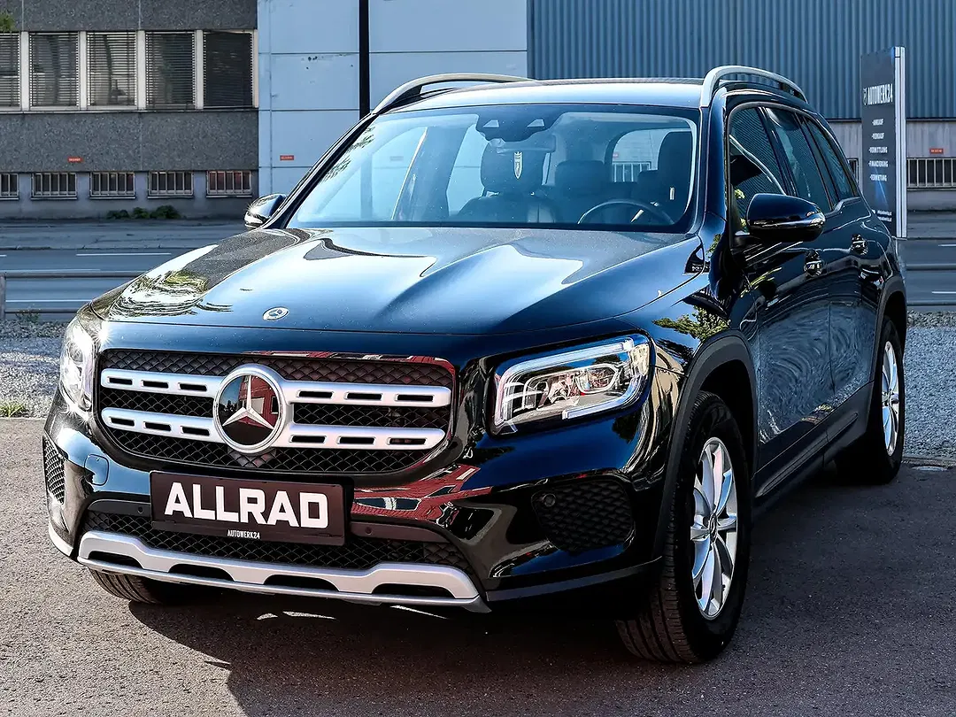 Mercedes-Benz GLB 200 - Thumbnail 2