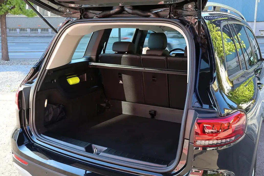 Mercedes-Benz GLB 200 - Thumbnail 8