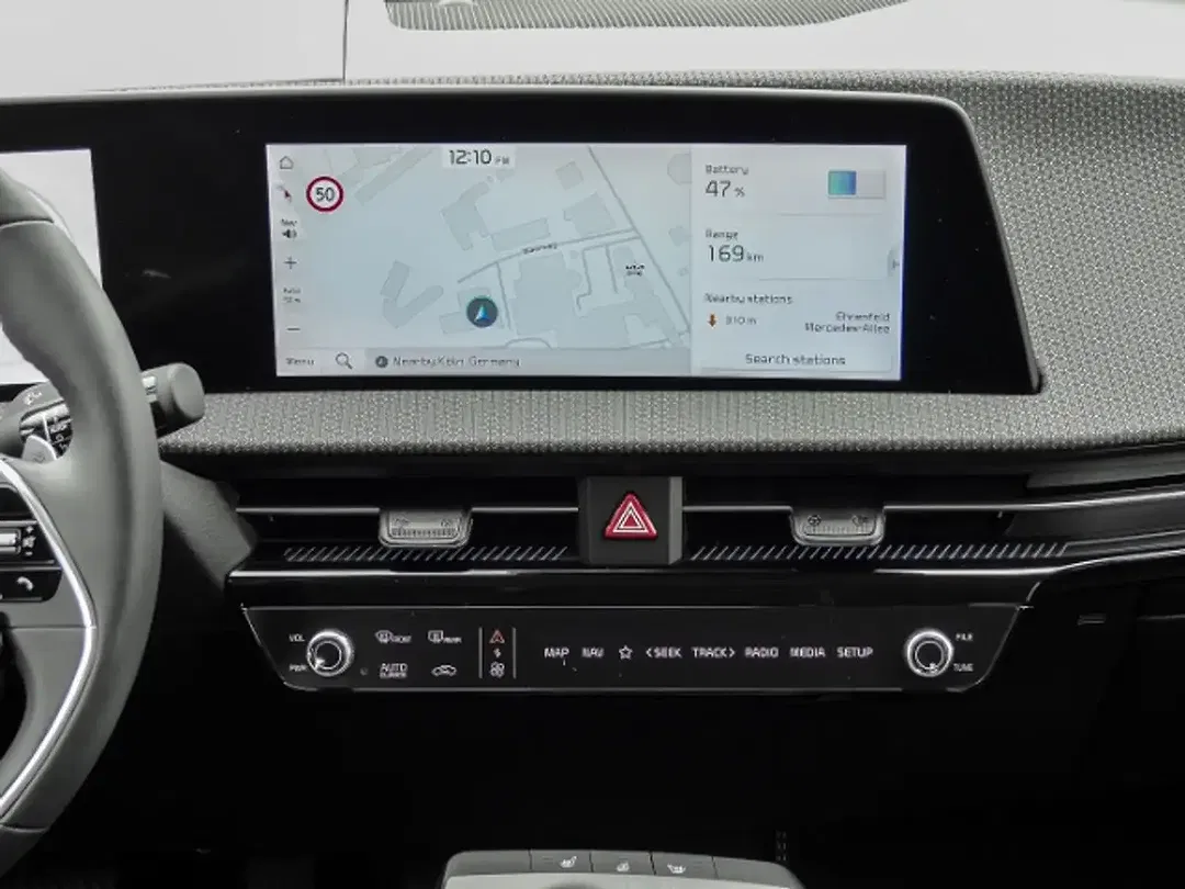 Kia EV6 - Thumbnail 7