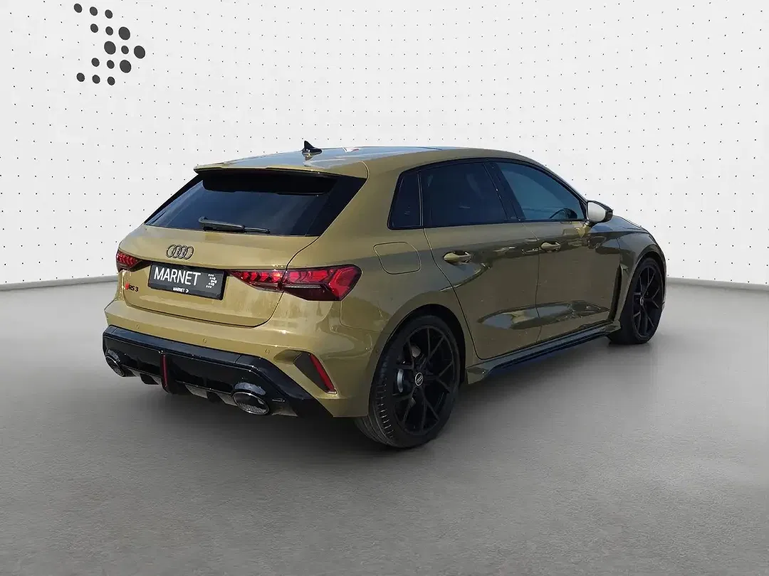 Audi RS3 - Thumbnail 1