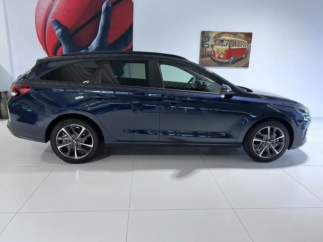 Hyundai i30 - Thumbnail 3