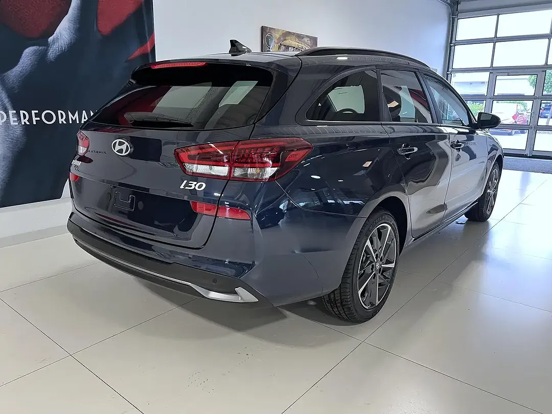 Hyundai i30 - Thumbnail 4