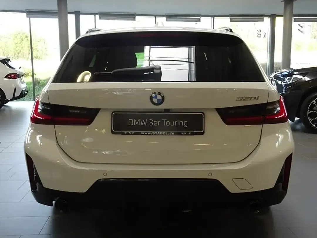 BMW 320 - Thumbnail 5
