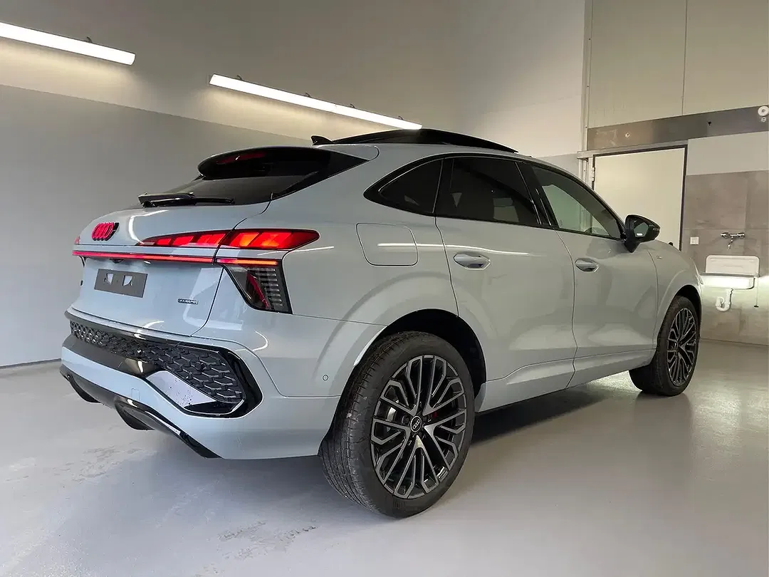 Audi Q3 - Thumbnail 4
