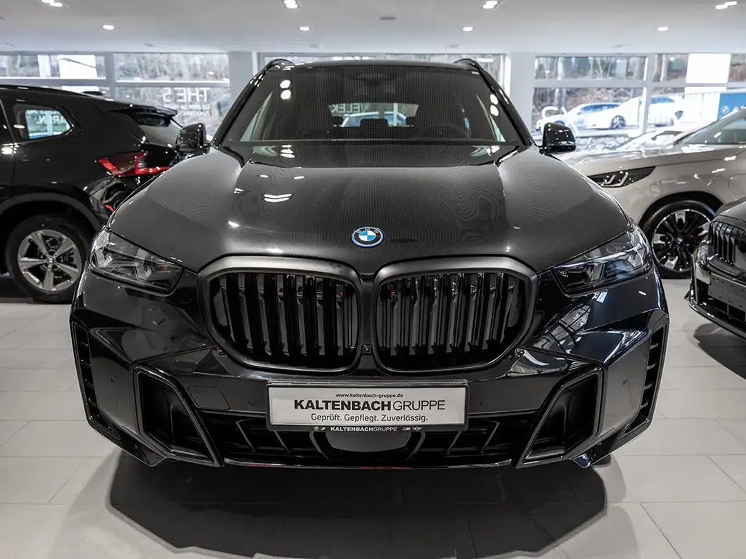 BMW X5 - Thumbnail 3