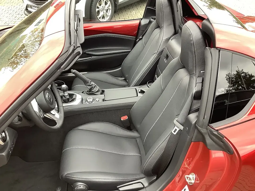 Mazda MX-5 - Thumbnail 10