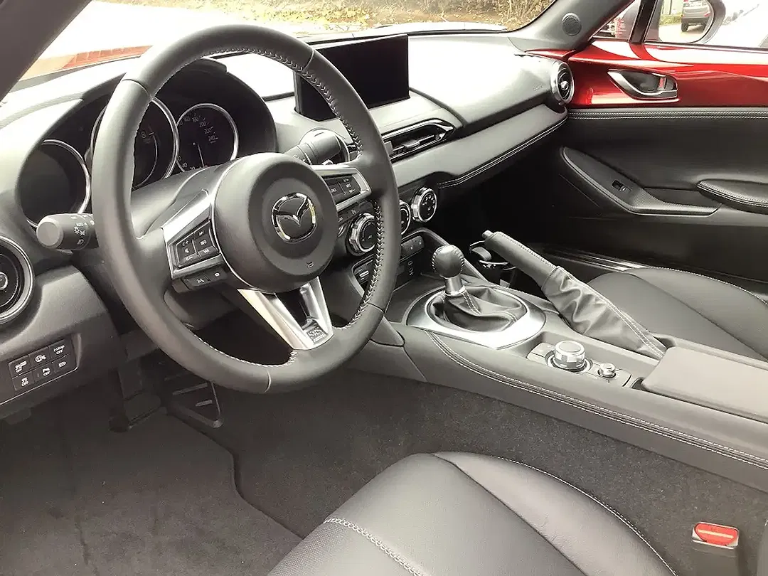 Mazda MX-5 - Thumbnail 14