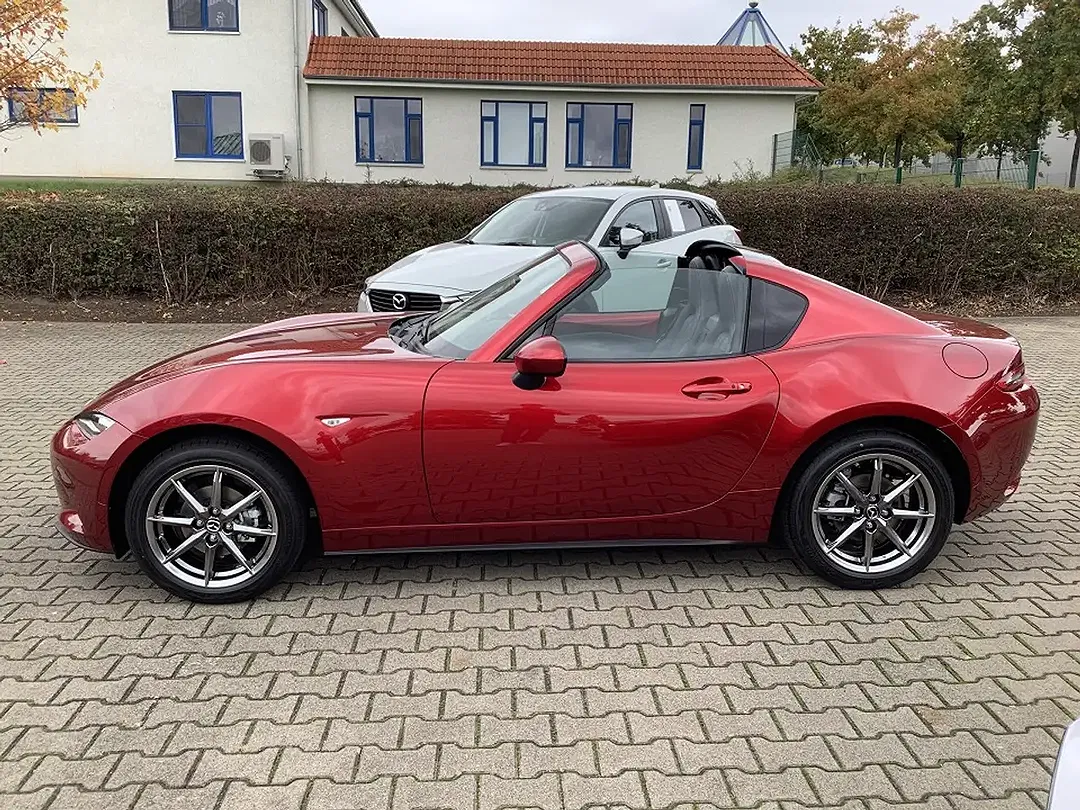 Mazda MX-5 - Thumbnail 5