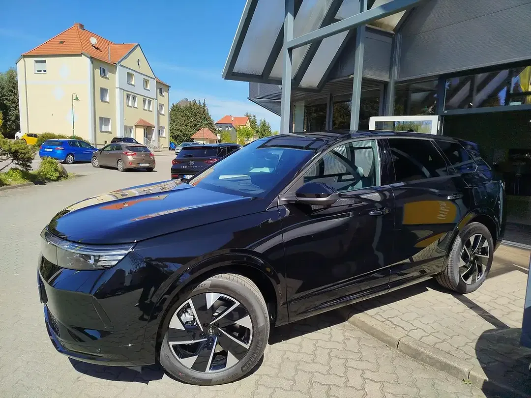 Opel Grandland - Thumbnail 3