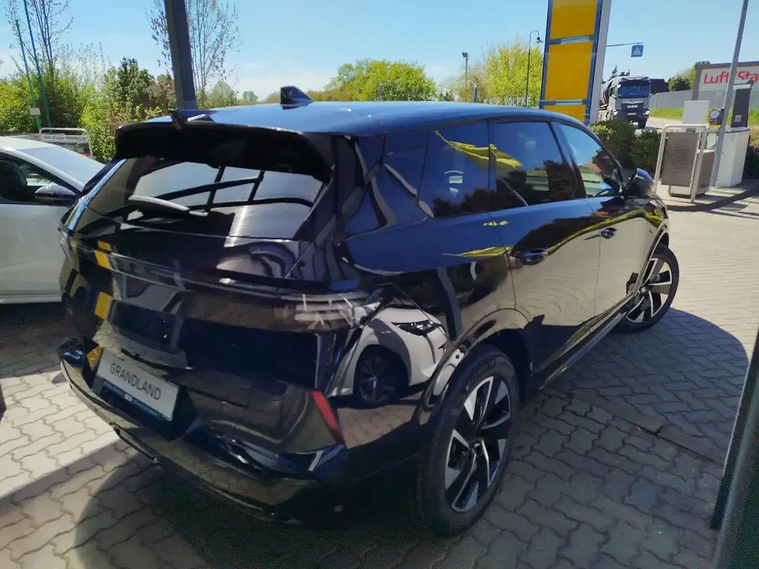 Opel Grandland - Thumbnail 5