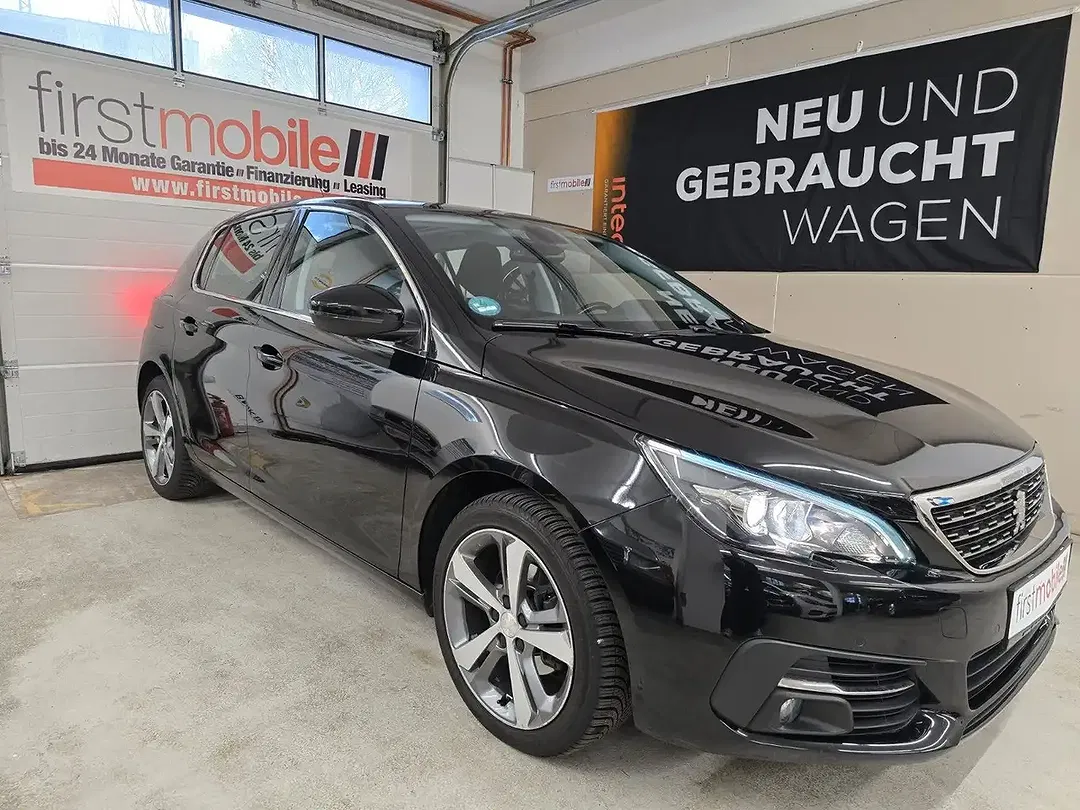 Peugeot 308 - Thumbnail 1