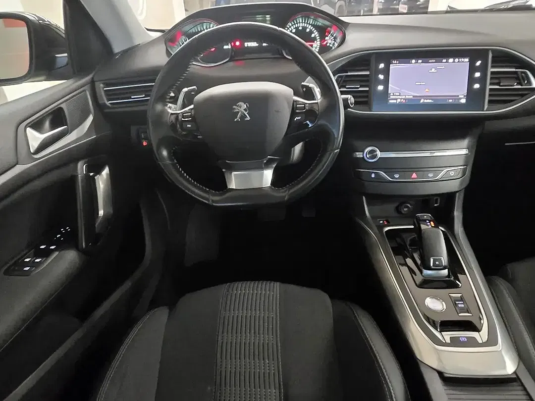 Peugeot 308 - Thumbnail 14