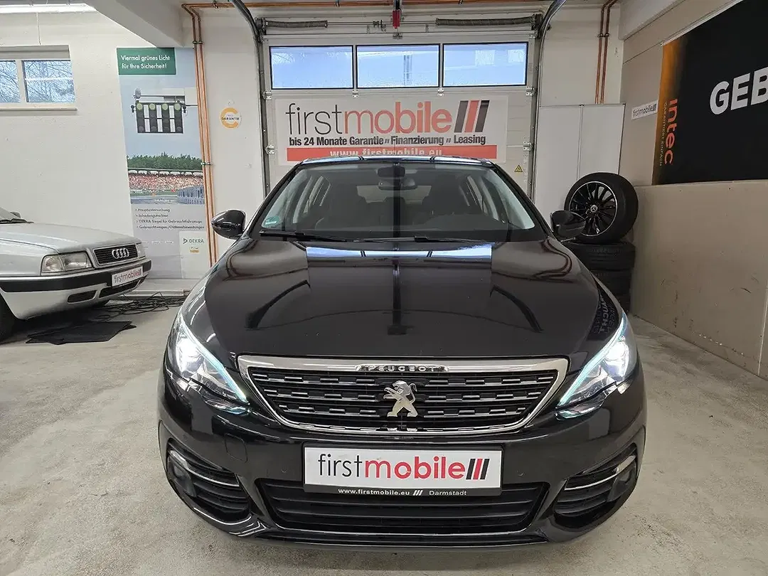 Peugeot 308 - Thumbnail 2
