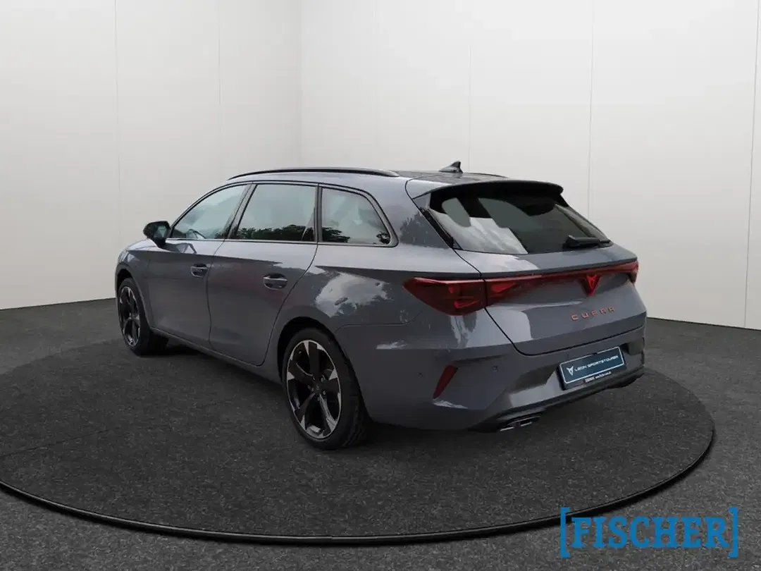 CUPRA Leon - Thumbnail 4