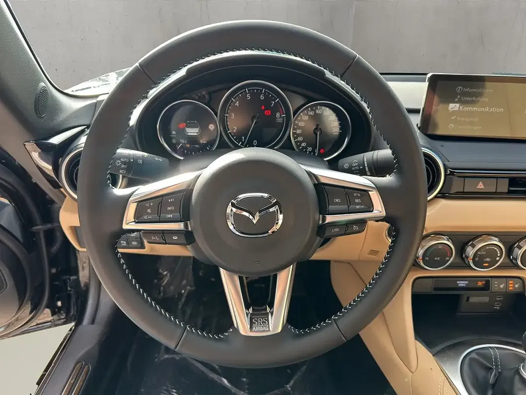 Mazda MX-5 - Thumbnail 10