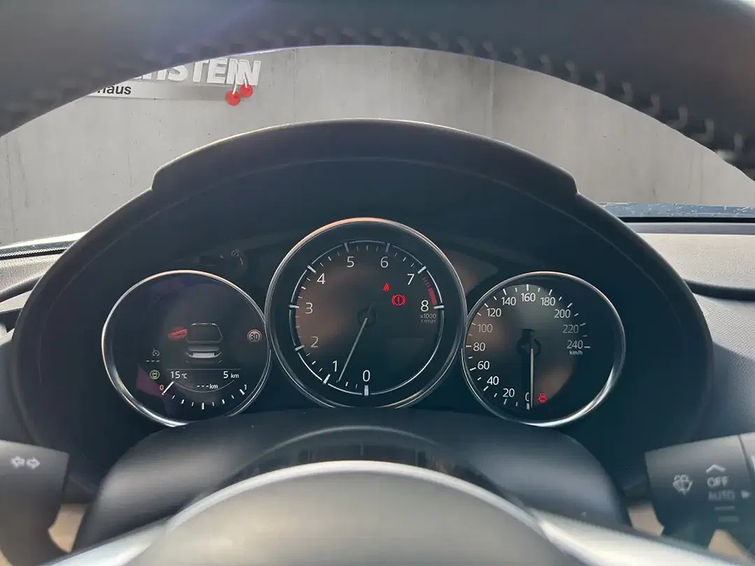 Mazda MX-5 - Thumbnail 11