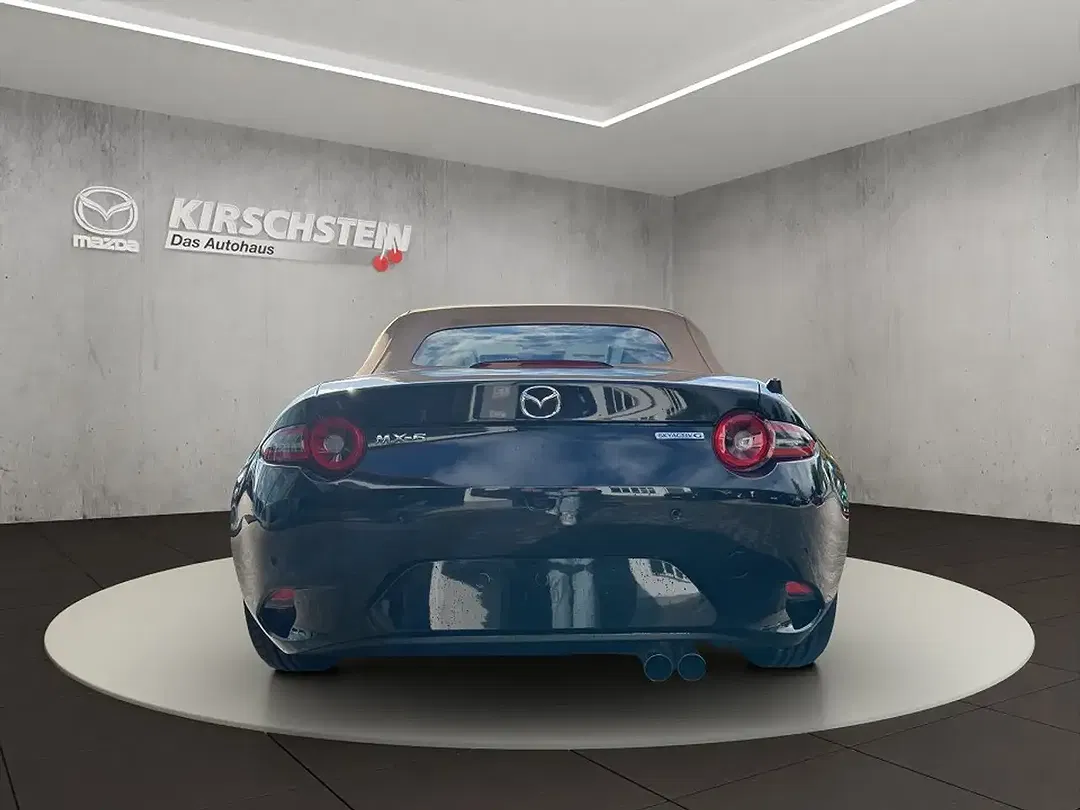 Mazda MX-5 - Thumbnail 4