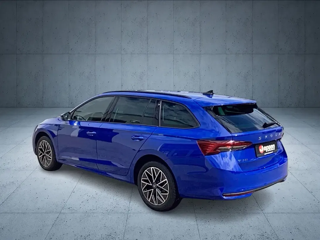 Skoda Octavia - Thumbnail 3