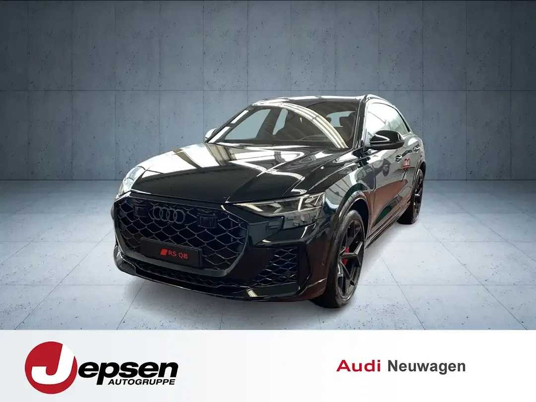 Audi RS Q8 - Thumbnail 1
