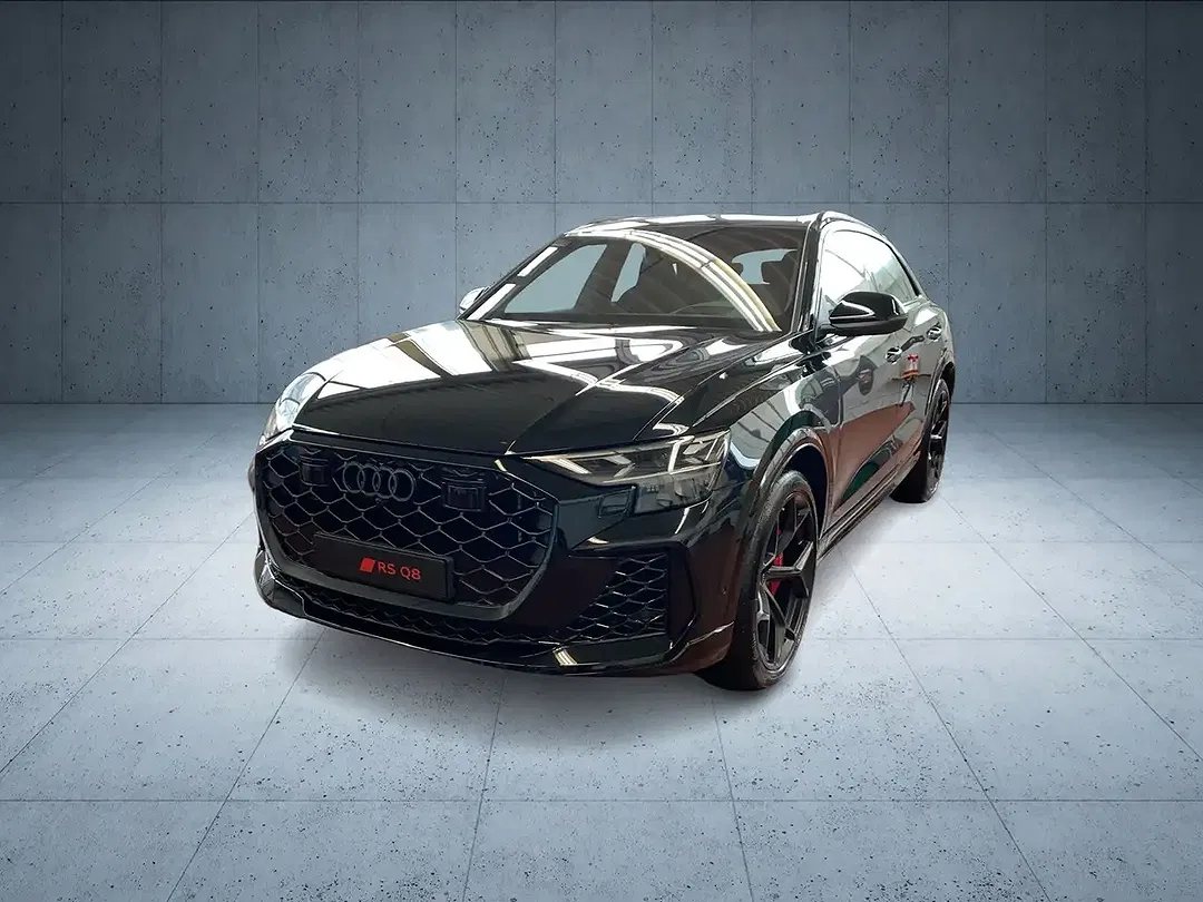 Audi RS Q8 - Thumbnail 2