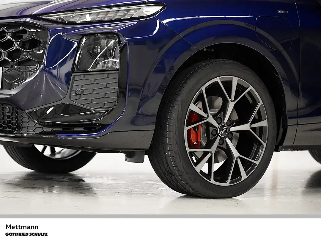 Audi Q3 - Thumbnail 5