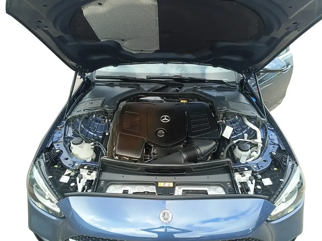 Mercedes-Benz C 300 - Thumbnail 11