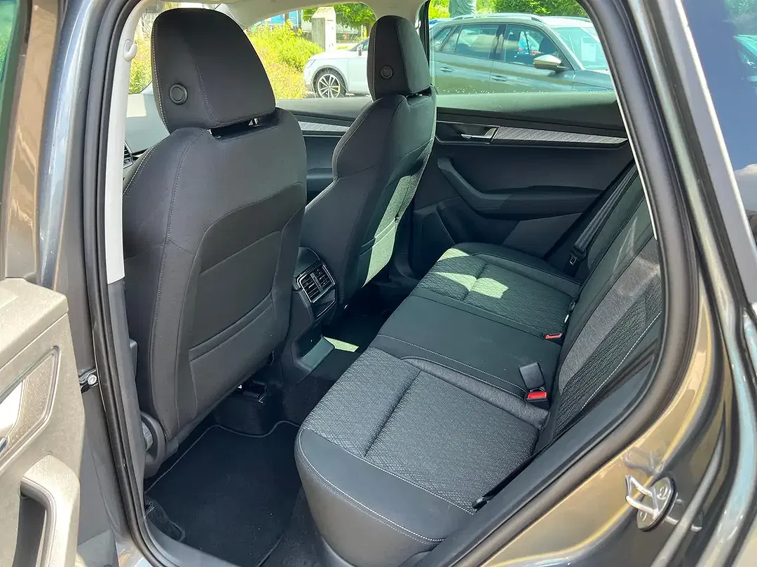 Skoda Karoq - Thumbnail 8
