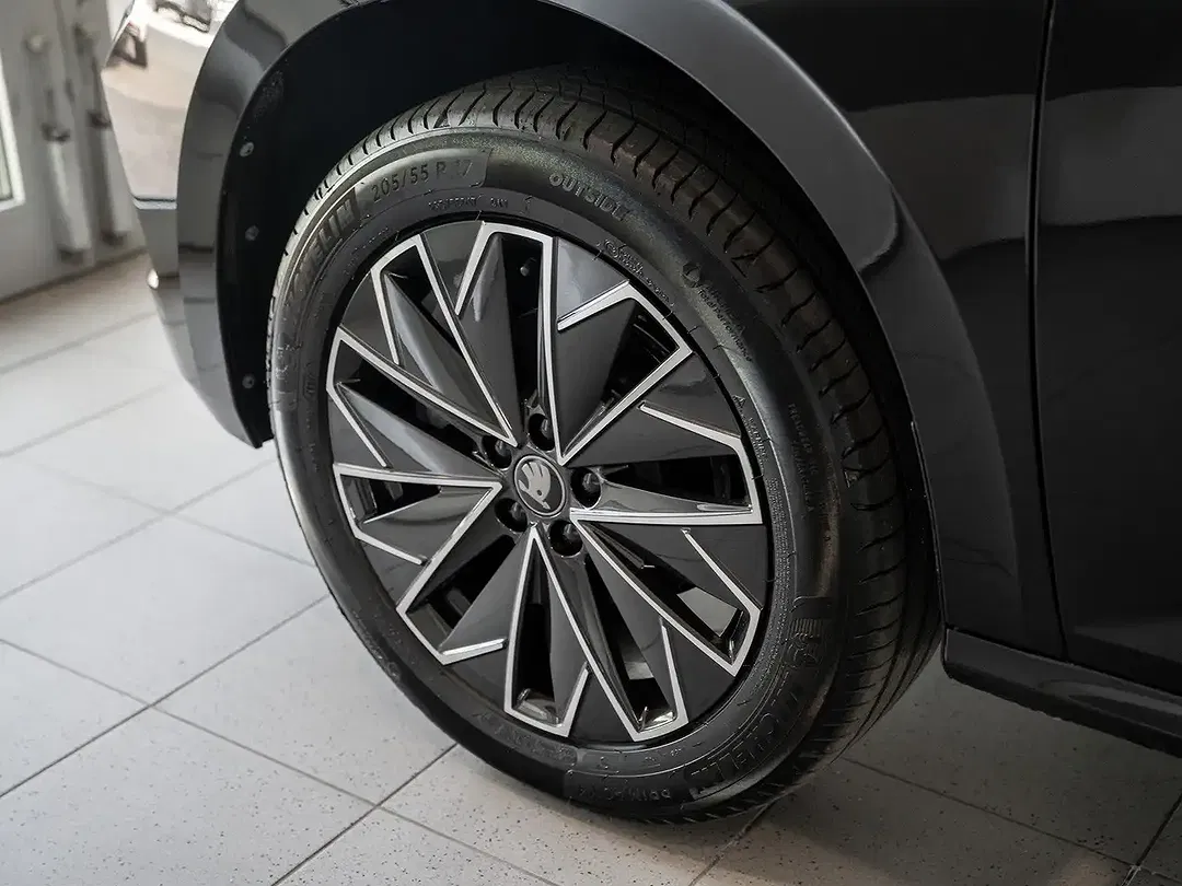 Skoda Kamiq - Thumbnail 5