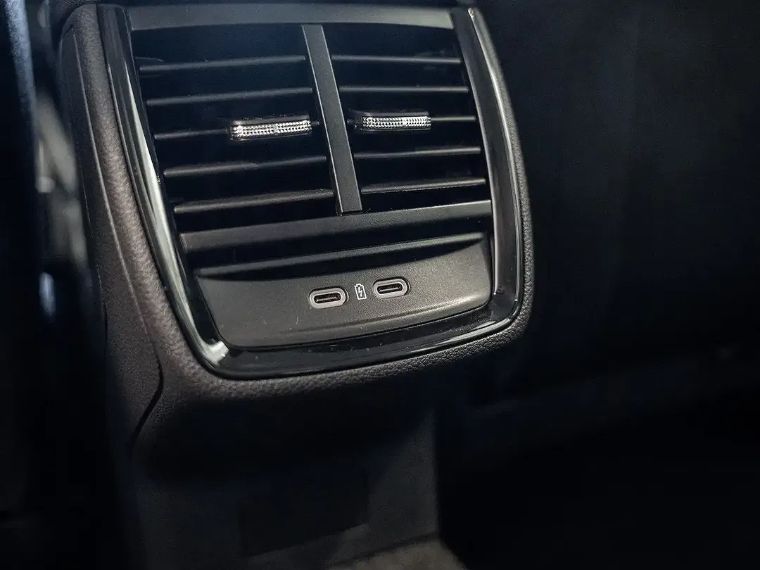 Skoda Kamiq - Thumbnail 8