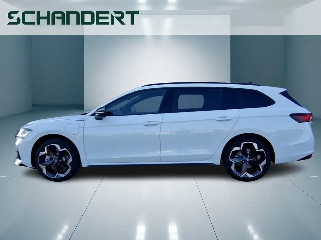 Skoda Superb - Thumbnail 2