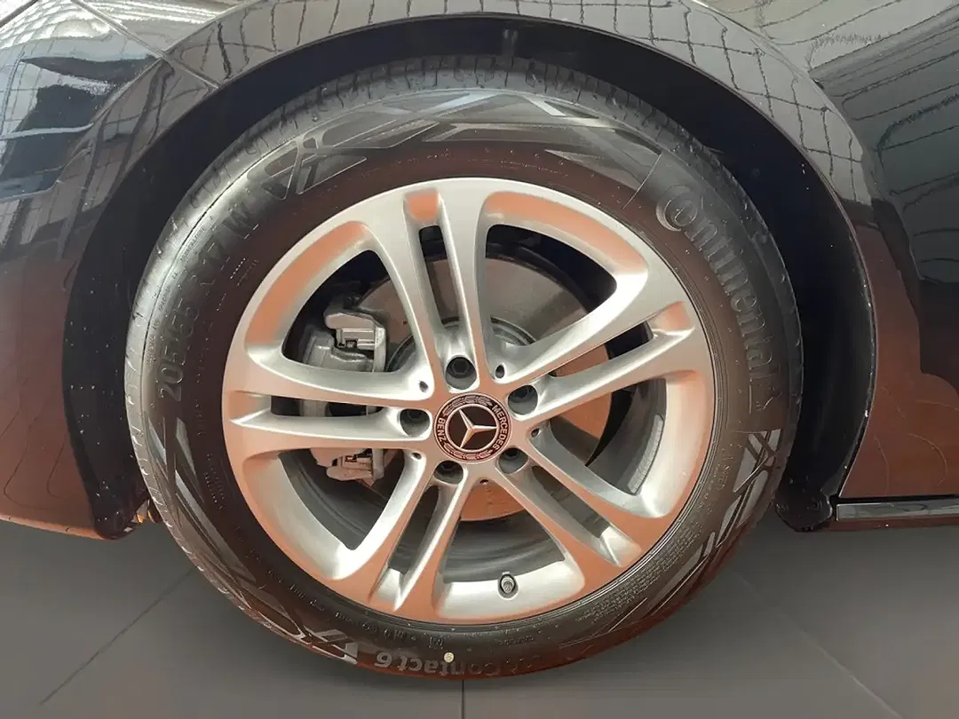 Mercedes-Benz CLA 200 - Thumbnail 8