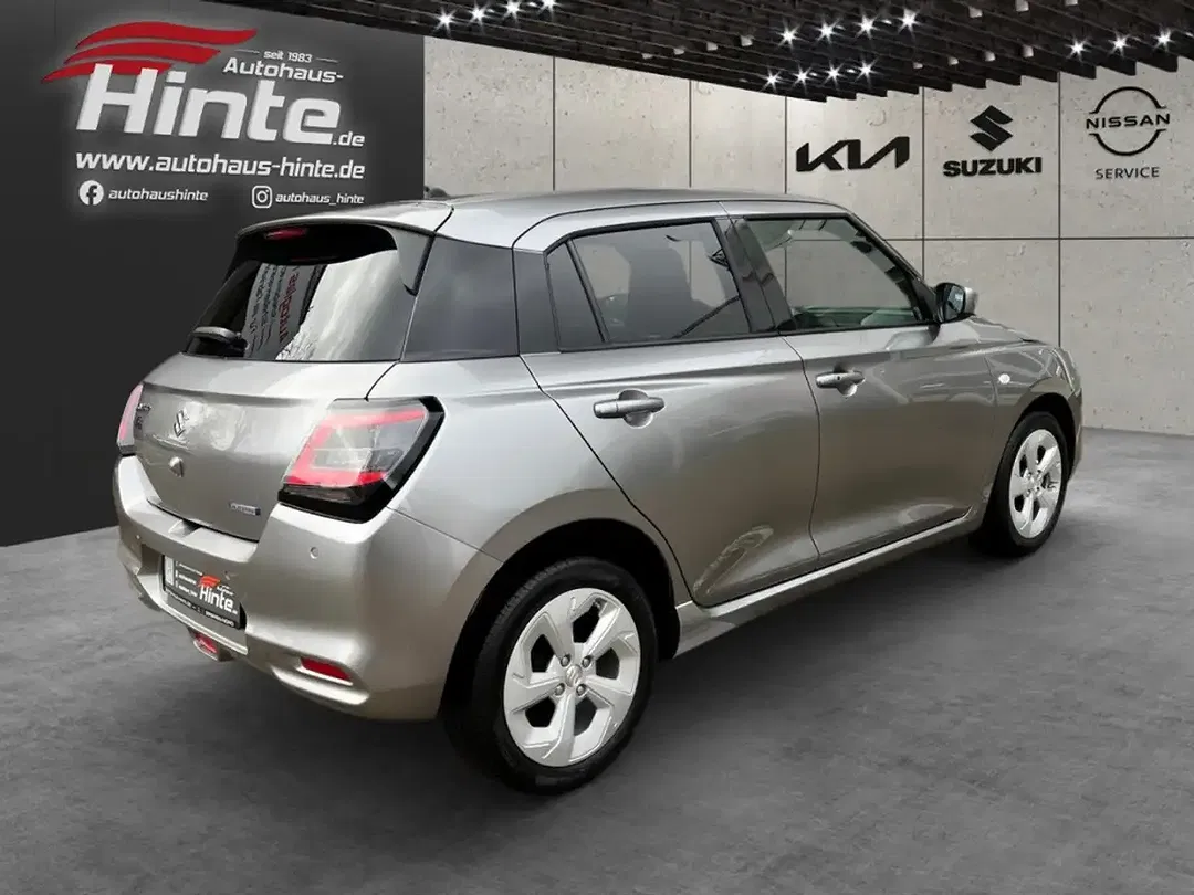 Suzuki Swift - Thumbnail 6