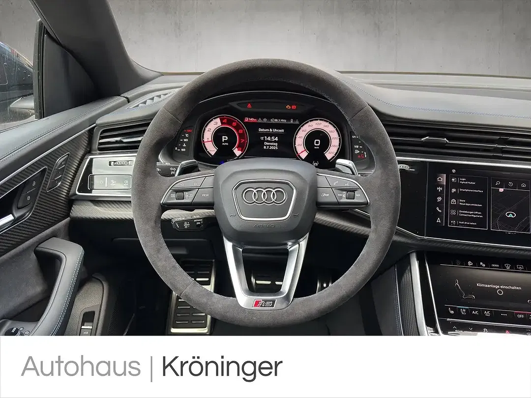 Audi RS Q8 - Thumbnail 11