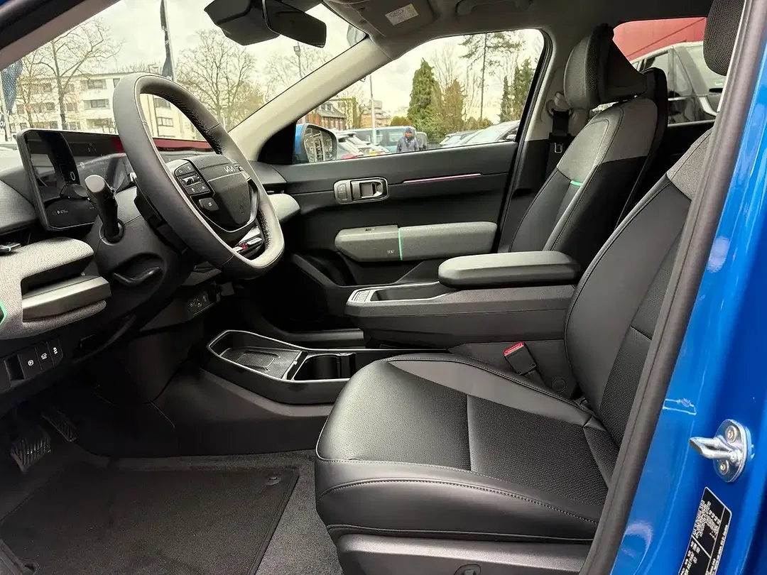 Kia EV4 - Thumbnail 14