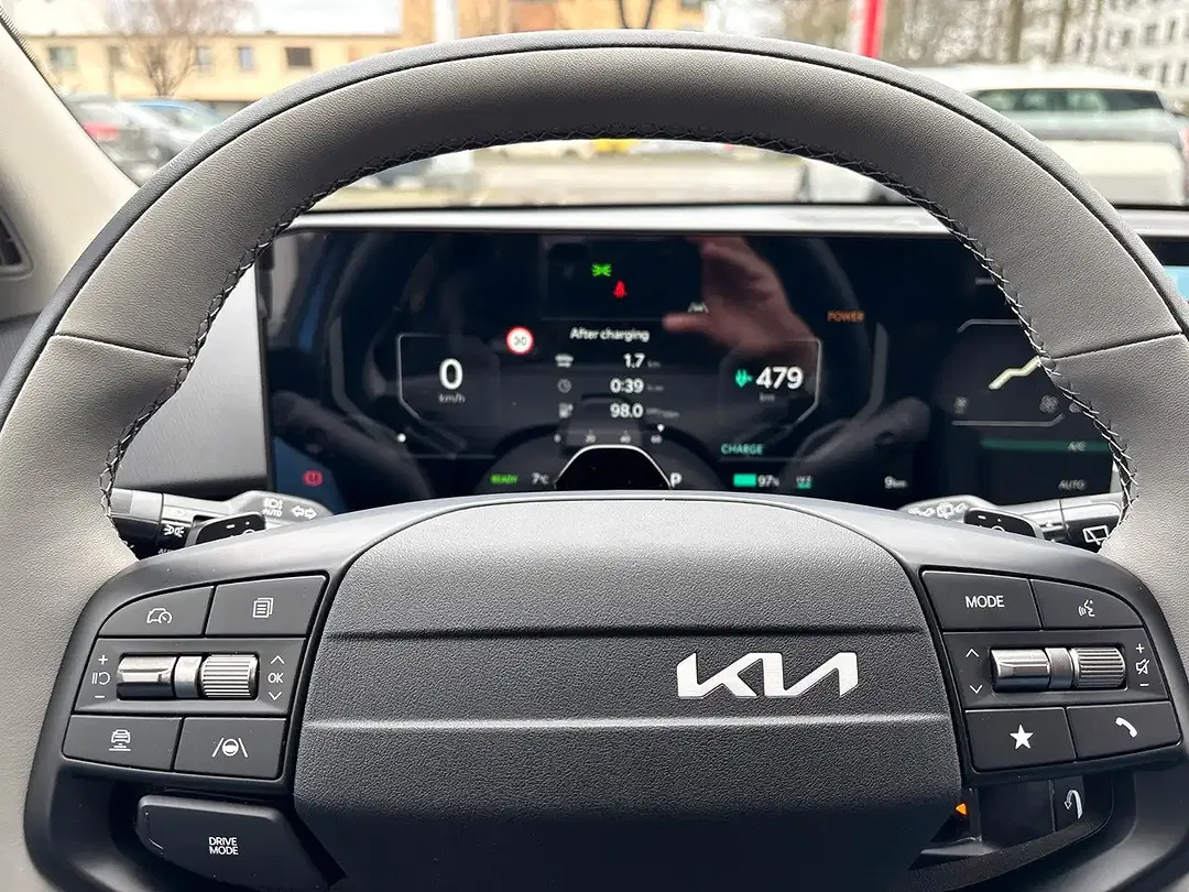Kia EV4 - Thumbnail 19