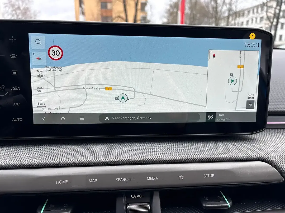 Kia EV4 - Thumbnail 21